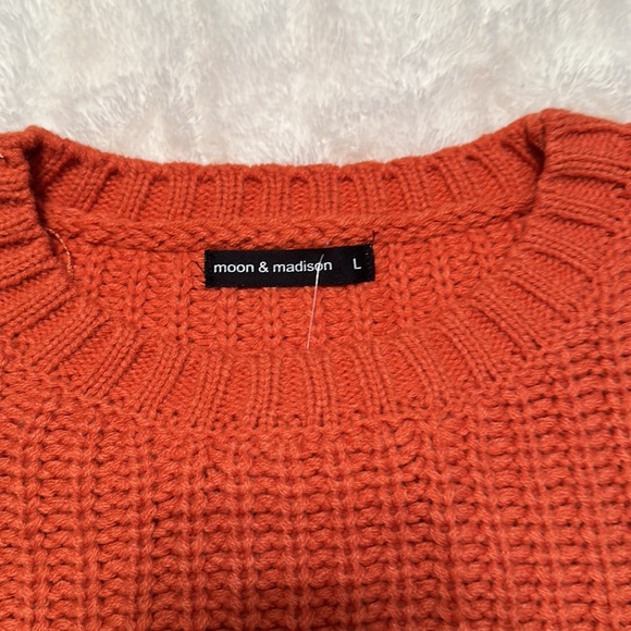 Moon & Madison Knit Bubble Sleeve Rust Sweater Size L - NWOT - Picture 5 of 9
